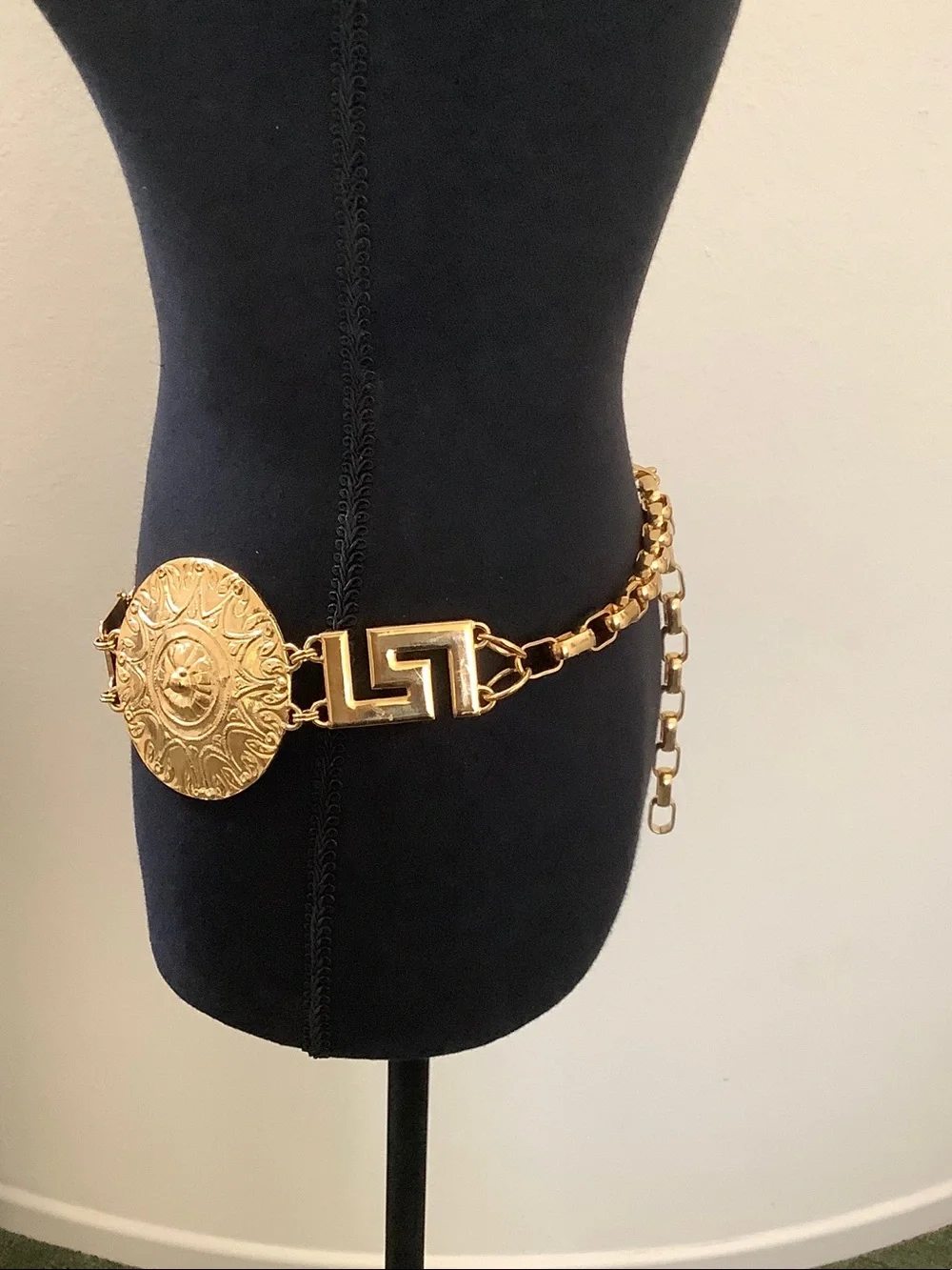 Gold Medallion Chain Waist Belt - Women Accessories